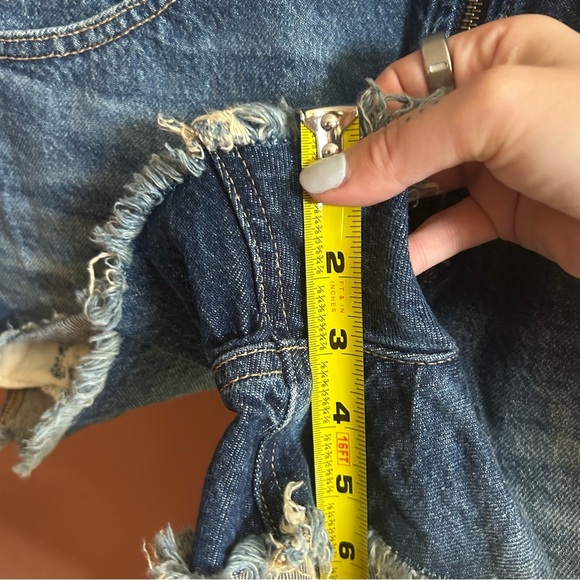 Free People Sunkissed Denim Short Overalls Zip Front Jean Shortalls NEW Size 4 - Picture 10 of 11